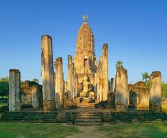 wat phra sri Rattana Mahathat rajaworavuharn têmpora dentro si satchanalai histórico parque, Tailândia foto