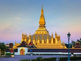 pha este luang dourado estupa, vienciana, Laos, lao povos democrático república foto