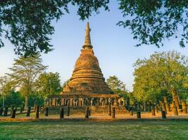 wat chang lom às sukhothai histórico parque, Tailândia foto