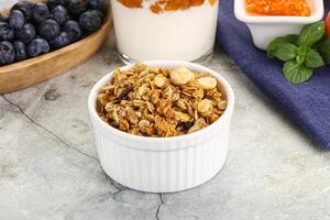 granola museli cereal para café da manhã foto