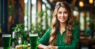 ai gerado lindo menina com uma vidro do verde Cerveja dentro uma Barra foto