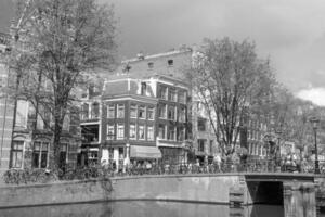 a cidade do amsterdam dentro Holanda foto