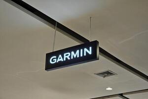 Bangkok, Tailândia Outubro 11, 2023 garmin placa. a americano, domiciliado na Suíça multinacional tecnologia empresa, estava fundado dentro 1989. foto