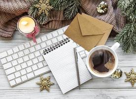flat lay natal home office foto