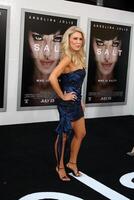 los angeles - jul 19 gretchen rossi chegar às a sal pré estreia às Grauman chinês teatro em 19 de julho, 2010 dentro los anjos, ca foto