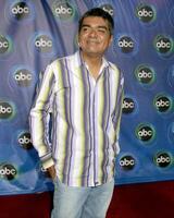 George lopez abc tca festa a abby W. hollywood, ca Julho 27, 2005 foto