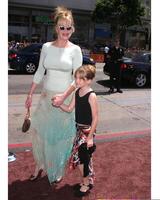 melanie Griffith e dela filha Stella bandera Charlie a chocolate fábrica mundo pré estreia Grauman chinês teatro los anjos, ca Julho 10, 2005 foto