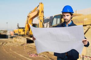 trabalhador em um canteiro de obras foto