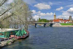 Mikolajki ou nikolaiken às lago Sniardwy, Warmia masúria voivodia, polônia foto