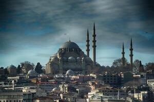 hdr efeito do suleymaniye mesquita otomano imperial dentro Istambul, peru. isto é a maior mesquita dentro a cidade. foto