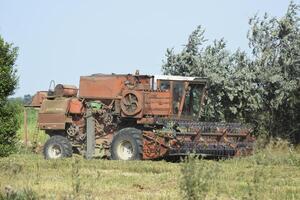 combinar colheitadeiras. agrícola maquinaria. foto