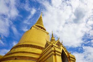 lugares dentro wat phra kaew grande Palácio Bangkok tailândia. foto