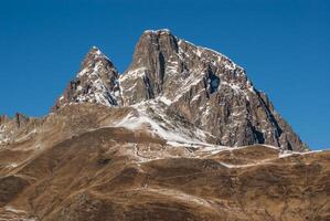 Pirineus montanhas frontera del portal, huesca, Aragão, Espanha foto