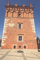 gótico estilo Cidade corredor com renascimento sótão dentro a velho Cidade dentro Sandomierz, Polônia foto