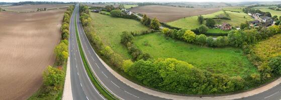 aéreo panorâmico Visão do lindo campo panorama do Bedfordshire, Inglaterra. Unidos reino. foto