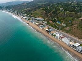 Malibu de praia aéreo Visão dentro Califórnia perto los anjos, EUA. foto