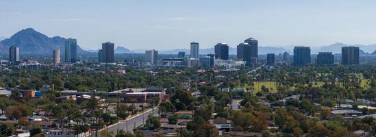 Fénix cidade centro da cidade Horizonte paisagem urbana do Arizona dentro EUA. foto