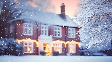 ai gerado Natal dentro a campo mansão, Inglês país casa mansão decorado para feriados em uma Nevado inverno tarde com neve e feriado luzes, alegre Natal e feliz feriados foto