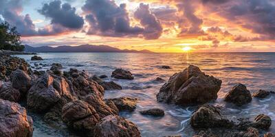 ai gerado uma pôr do sol em a de praia ilha panorama. roxo, rosa, e laranja fogosa dourado hora tarde céu dentro a horizonte. oceano, calma águas papel de parede fundo foto