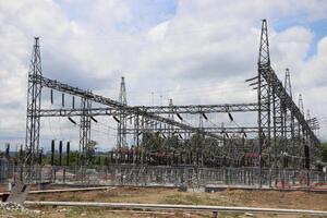 elétrico subestação torres imagem. poder estação fotografia foto