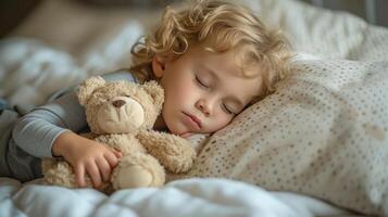 ai gerado uma pequeno 1 velozes dormindo, agarrando seus favorito recheado animal dentro uma pacífico sono foto