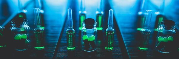 farmacêutico drogas bandeira. ampolas com verde conteúdo em uma Preto fundo. opiáceo Produção conceito foto