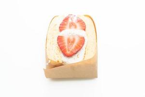 sanduíche de panqueca com creme de morango fresco foto