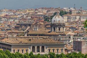 série de viagens - itália. vista acima do centro de roma, itália. foto