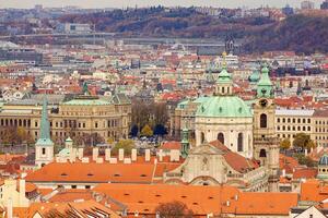 a Visão em a Praga gótico castelo e edifícios foto