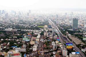 Bangkok - setembro 15 Bangkok cidade Visão setembro 15, 2011 dentro Bangkok. cidade Visão a partir de a arranha-céu foto