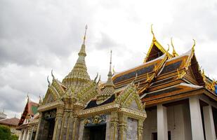 detalhe do grande palácio em bangkok, tailândia foto