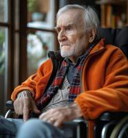 ai gerado Senior homem dentro cadeira de rodas às lar, pessoas vivo com Parkinson imagem foto