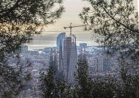 Barcelona panorama com sagrada familia tample foto