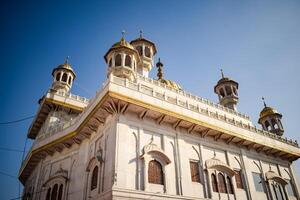 Visão do detalhes do arquitetura dentro dourado têmpora - Harmandir sahib dentro amritsar, punjab, Índia, famoso indiano sikh marco, dourado têmpora, a a Principal santuário do sikhs dentro amritsar, Índia foto