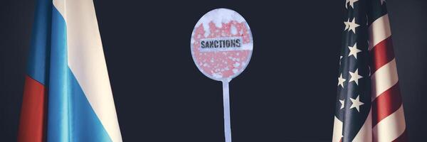 bandeira Rússia e Unidos estados América com Atenção placa com inscrição sanções Sombrio fundo. foto