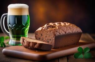 ai gerado st. patrick's dia, nacional irlandês cozinha, tradicional irlandês pastelaria, irlandês Castanho pão, malte pão, espuma bebida, verde Cerveja caneca foto