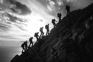 ai gerado recortado caminhantes ascendente uma íngreme Colina às nascer do sol. uma grupo do caminhantes, recortado contra a céu, vigorosamente subir uma íngreme Colina com a nascer do sol atrás eles. foto