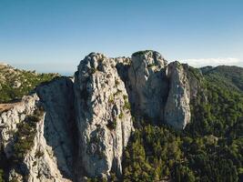 topo do montanha dolomiti do sul dentro Calabria região aéreo Visão foto