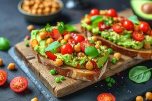 ai gerado aberto sanduíches Torradas com salgado salmão, abacate guacamole, assado grão de bico foto