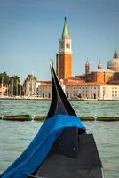 gôndolas ancorado de santo marca quadrado. Veneza, Itália, Europa foto