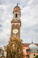 a Sino torre do a Igreja santo apóstolo - Veneza, Itália foto