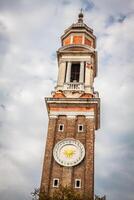 a Sino torre do a Igreja santo apóstolo - Veneza, Itália foto