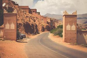 tinerhir Vila perto georges todra às Marrocos foto