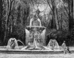 a narciso fonte dentro a jardins do aranjuez, vintage gravação. foto