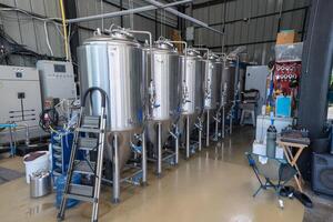 construir Cerveja cervejaria equipamento foto