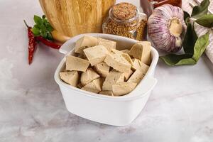 vegano cozinha - orgânico tofu queijo foto