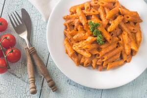 Macarrão Penne alla vecchia bettola massa foto