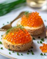 ai gerado delicioso sanduíches caviar em branco prato foto