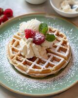 ai gerado waffle com gelo creme em topo e bagas em uma luz verde prato foto