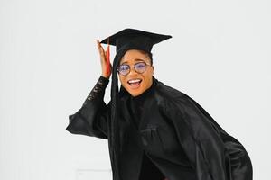 bonita africano fêmea Faculdade graduado às graduação foto